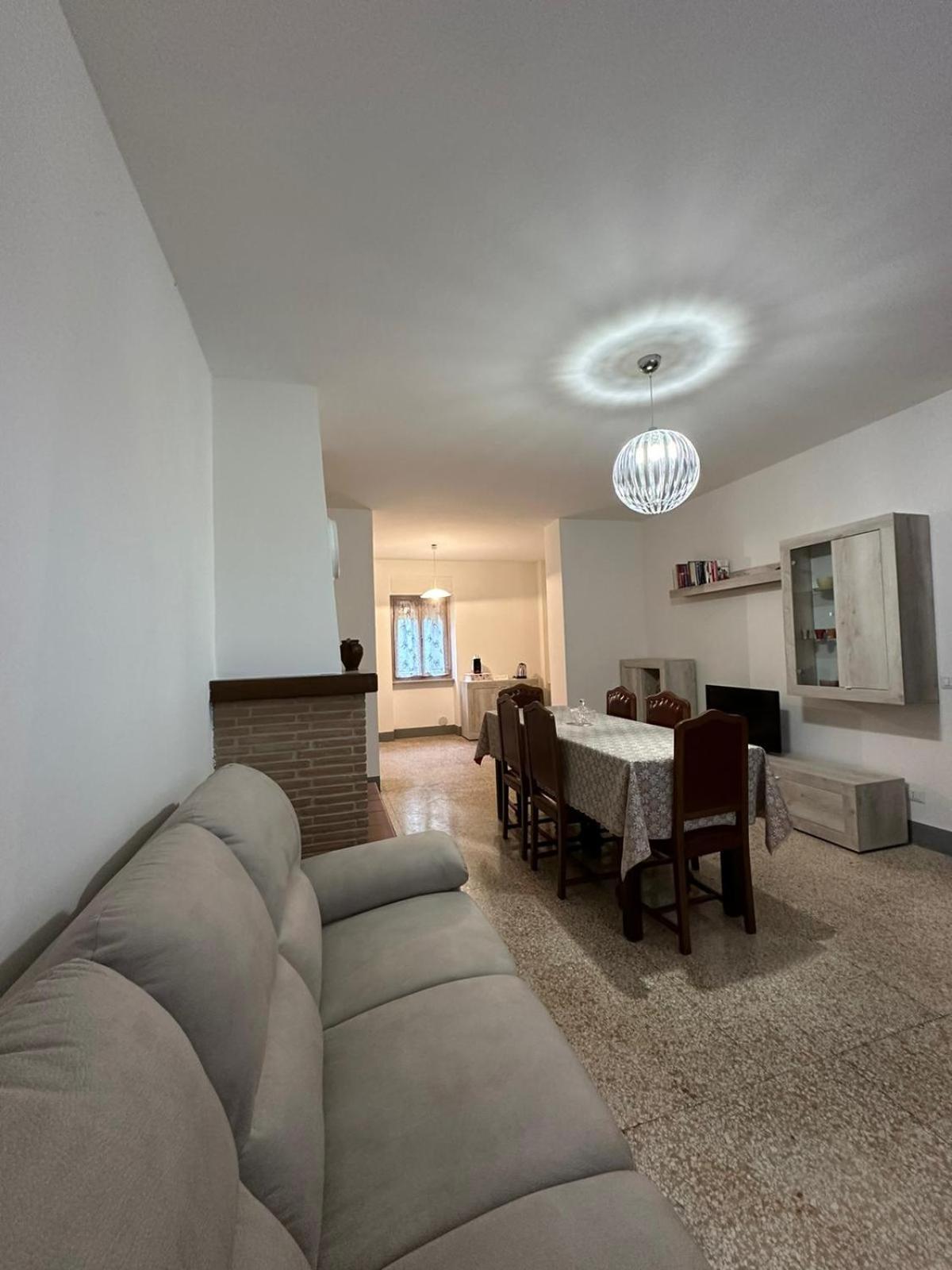 Casa Vacanze "La Torre" Cascia Exterior photo